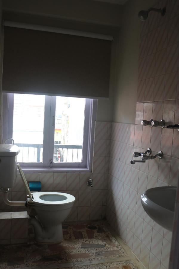 Om Tara Guest House Pvt Ltd Κατμαντού Εξωτερικό φωτογραφία