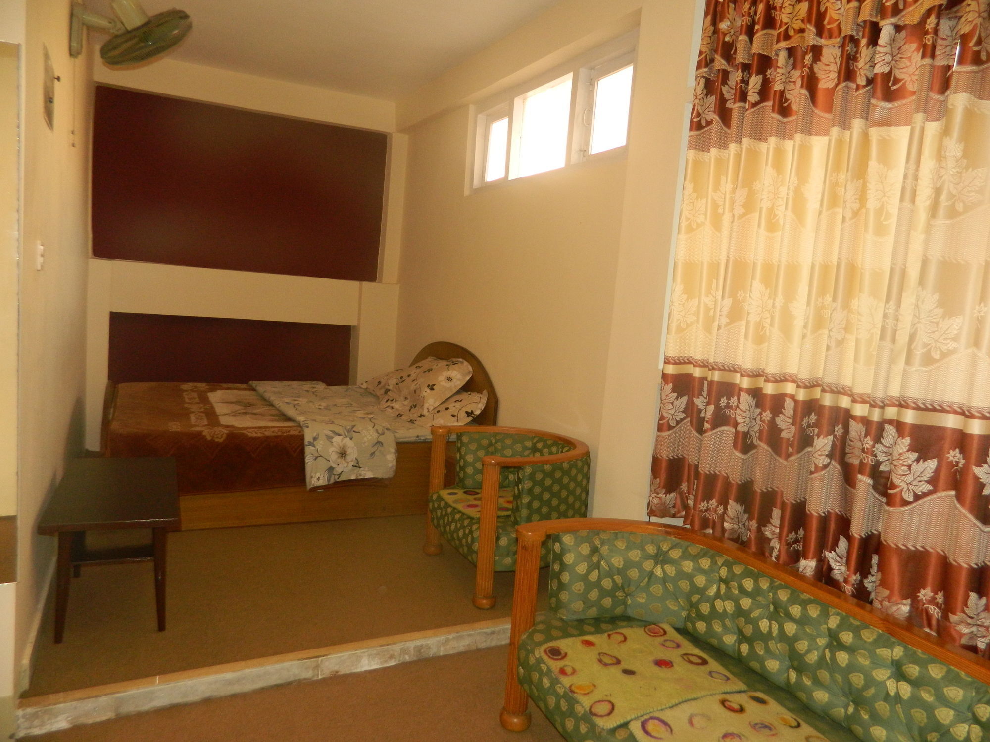 Om Tara Guest House Pvt Ltd Κατμαντού Εξωτερικό φωτογραφία